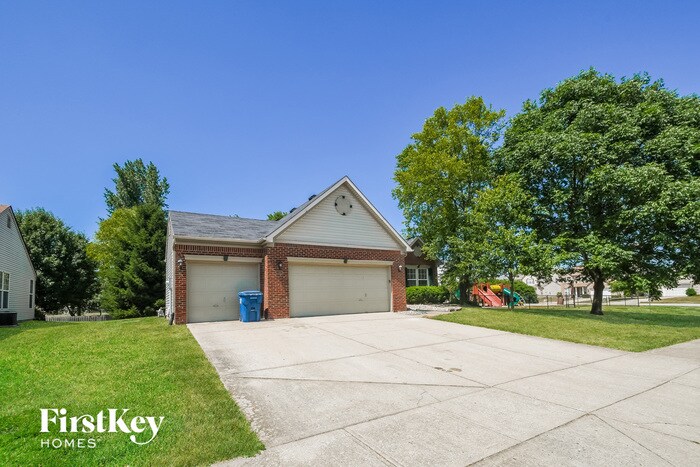 Foto principal - 2302 Willowview Dr