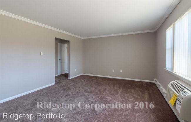 Building Photo - 19 N Wilson Ln