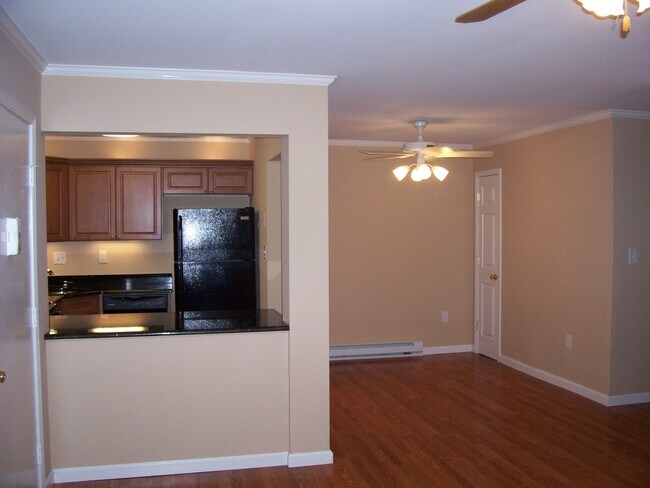 Building Photo - 99 Arrowood Rd