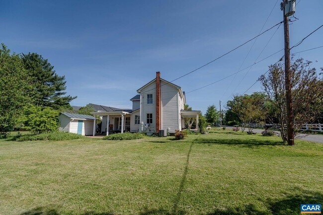 Building Photo - 902 Haden Ln