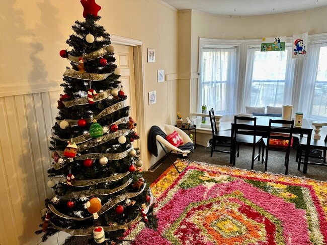 Building Photo - 7 Miner St