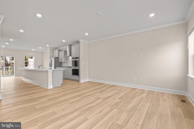 Foto del edificio - 516 Downswing Rd