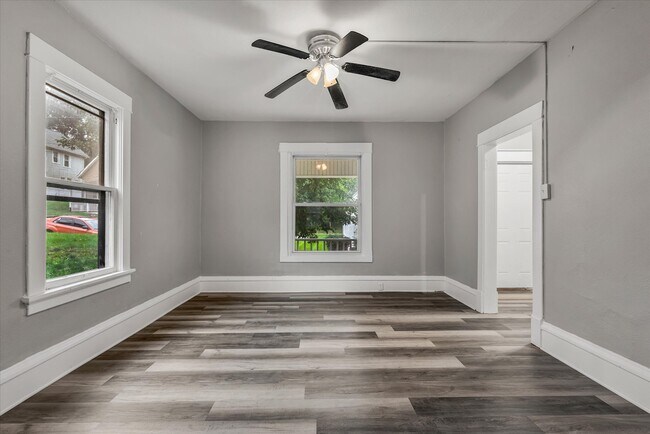Foto del edificio - 735 Sylvan Ct