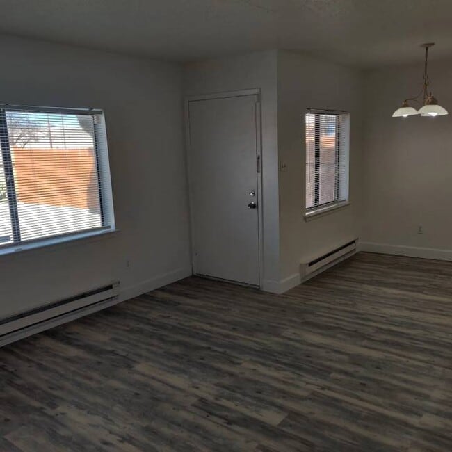 Building Photo - 3428 Corona Dr NW