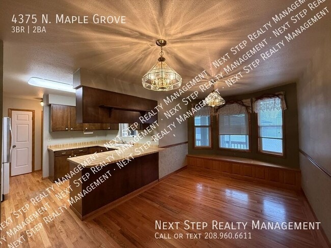 Building Photo - 4375 N Maple Grove Rd