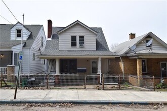 Building Photo - 825 Pine St