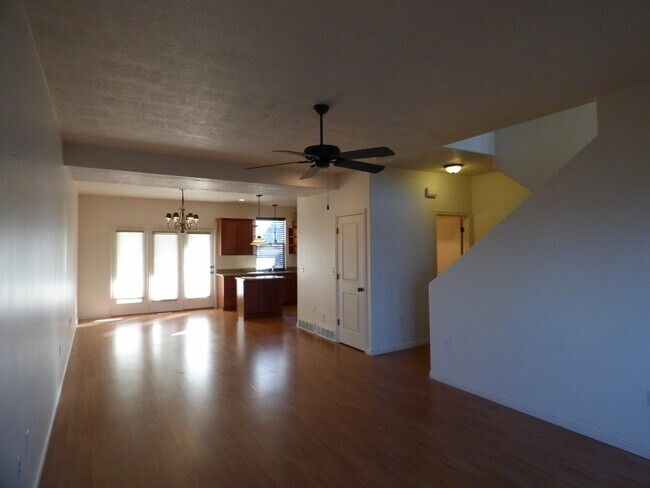 Foto del edificio - Great Condo in Prestigious Chandler Pointe...