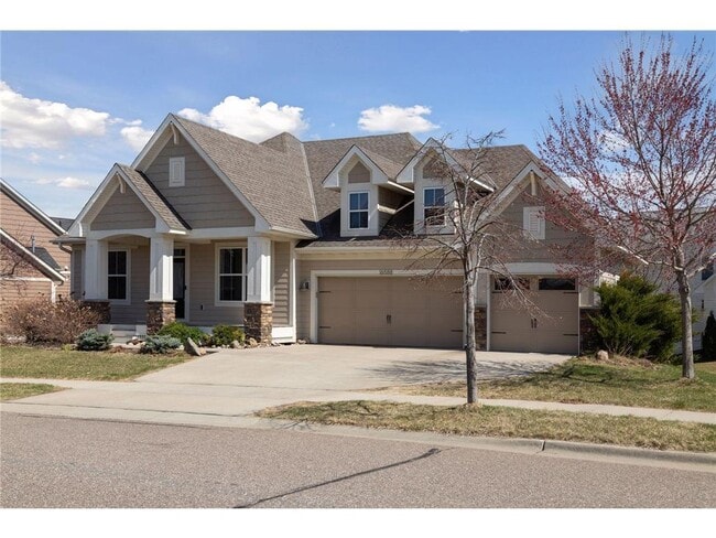 Building Photo - 16588 E Lake Dr