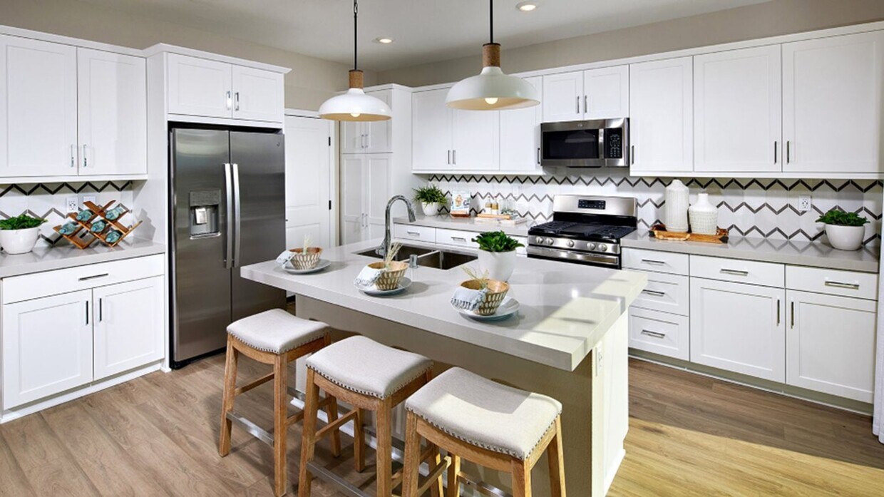 Foto principal - Bright, Well-Appointed, New Construction S...
