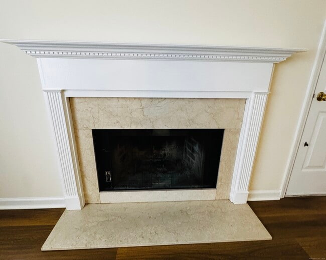 Building Photo - 1118 Foxboro Dr