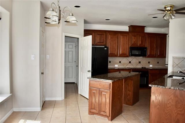 Foto del edificio - 384 Spring Meadow Dr