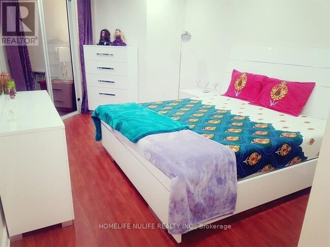 Building Photo - 26 Hanover Rd