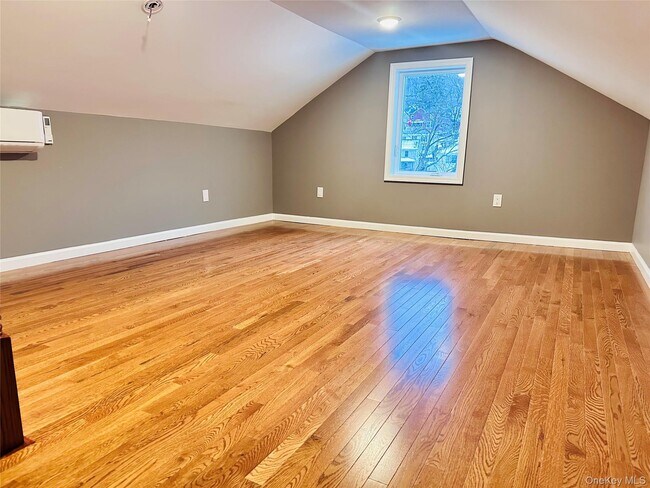 Foto del edificio - 35 Tobins Ln