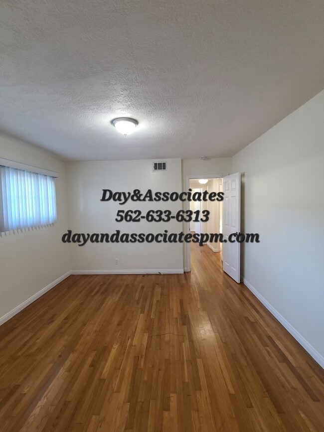 Building Photo - 3 Bed 2 bath Torrance House for rent