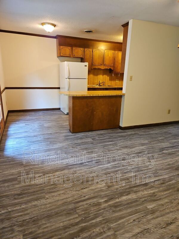Foto del edificio - 131 Glenwood Dr