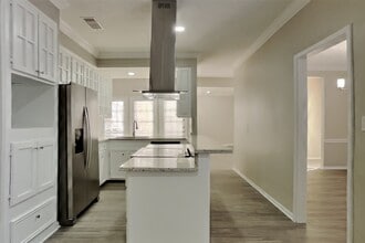 Building Photo - 2127 Jamara Ln