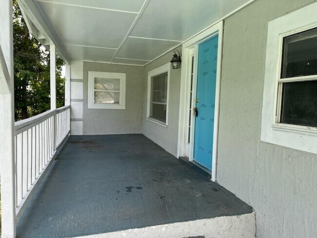 Foto del edificio - 5436 Cliff St