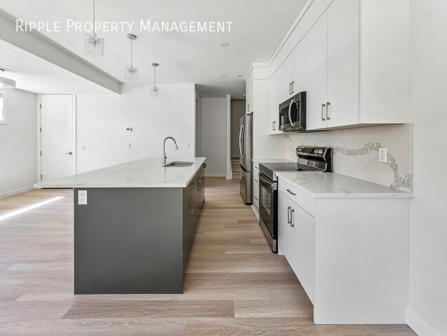 Building Photo - BRAND NEW SPACIOUS 3 BEDS, 2.5 BATHS TOWNHOUSE | PRIME MONTGOMERY LOCATION NEAR THE RIVER | BACK-...