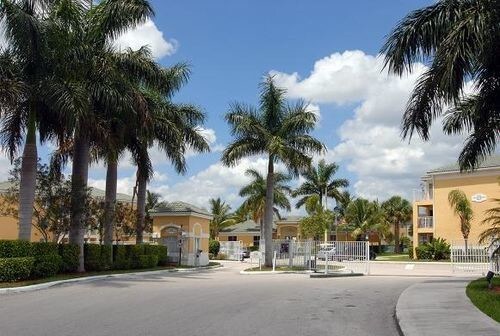 Foto principal - 13981 SW 122nd Ave