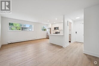 Building Photo - 10-110 Glenbrook Dr