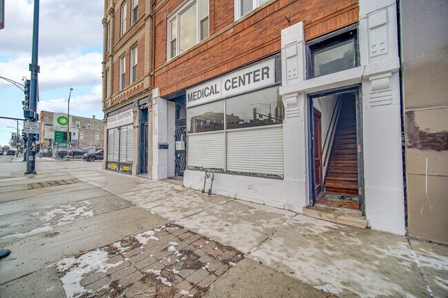 Foto del edificio - 1002 N Western Ave