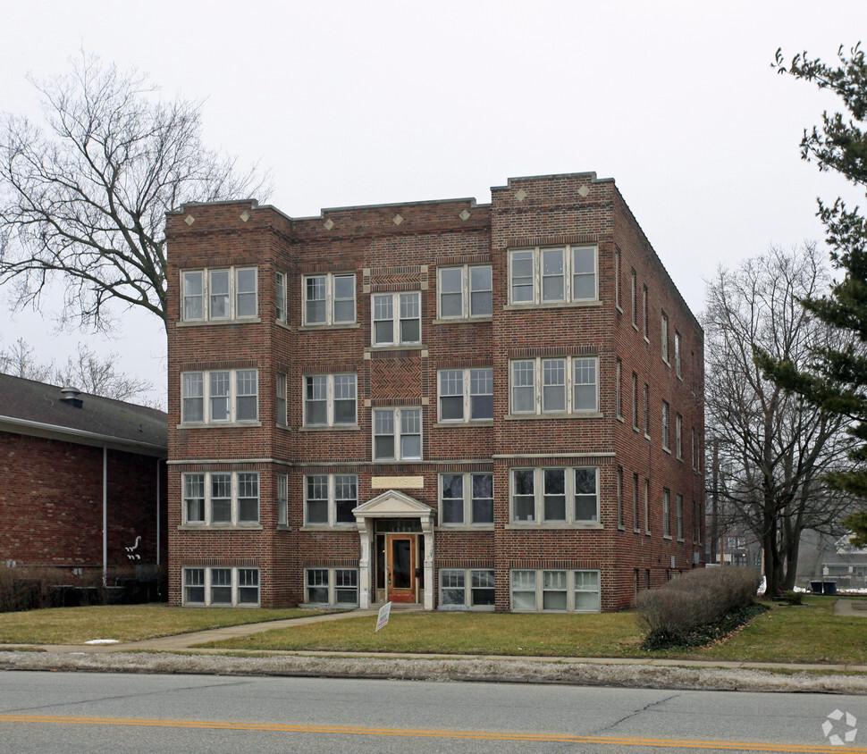 Primary Photo - Sunnyside Commons