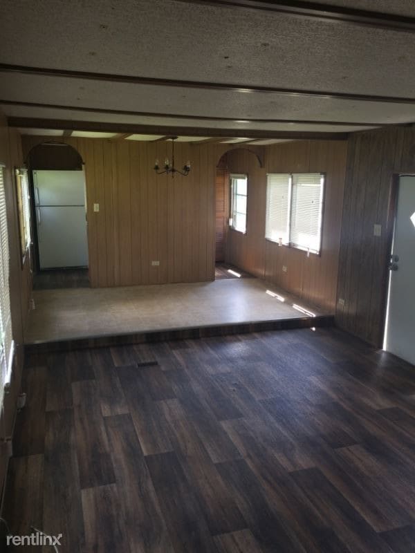 Building Photo - 1 br, 1 bath Mobile Home - 223 n Street