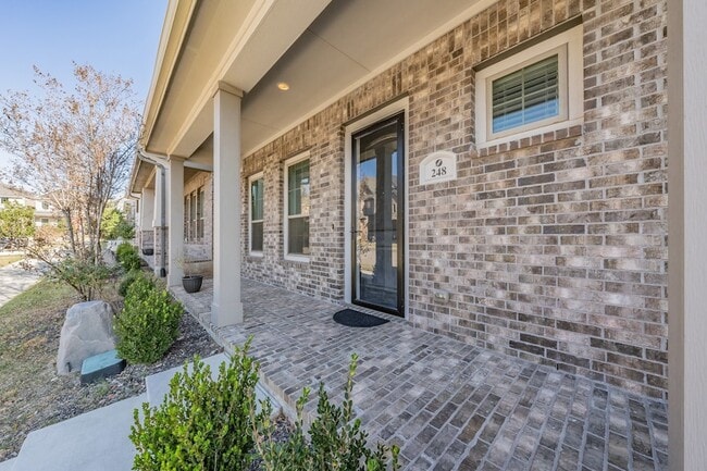 Building Photo - 248 Harbor Hills Dr