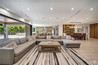 Building Photo - 5355 Aldea Ave