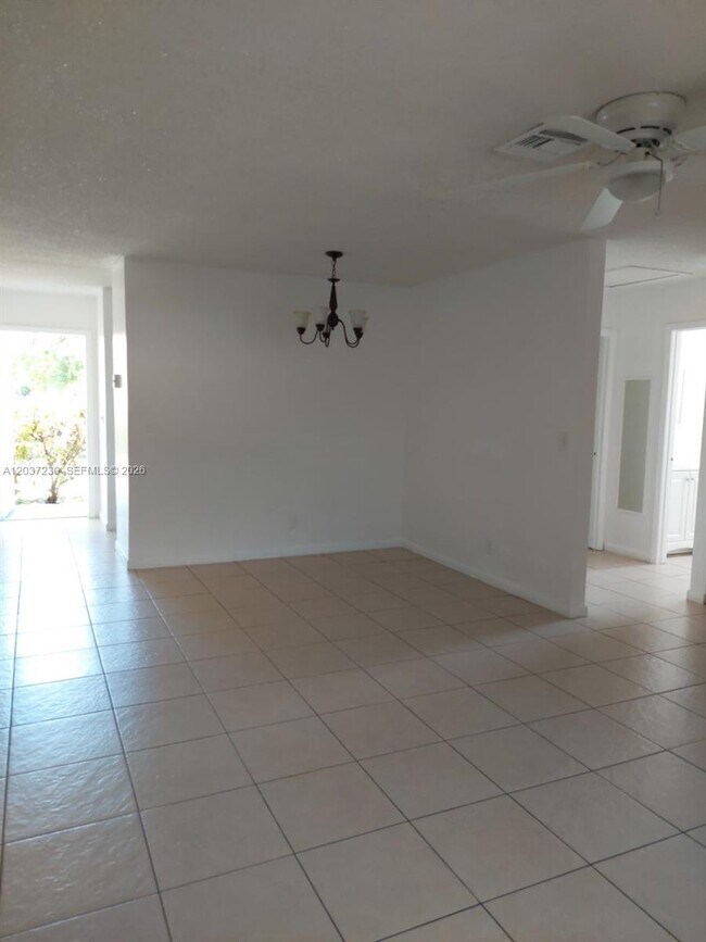 Foto del edificio - 2319 Johnson St