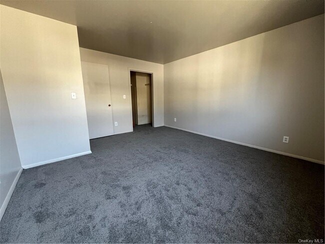 Building Photo - 33-43 Oak St