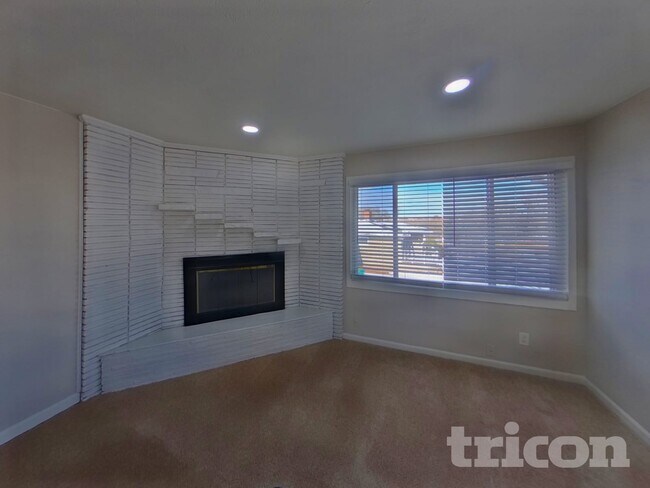 Foto del edificio - 20 El Sereno Dr