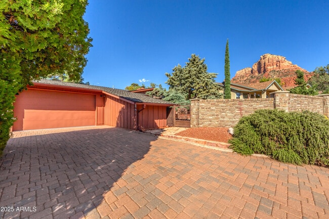 Building Photo - 70 Bell Rock Dr
