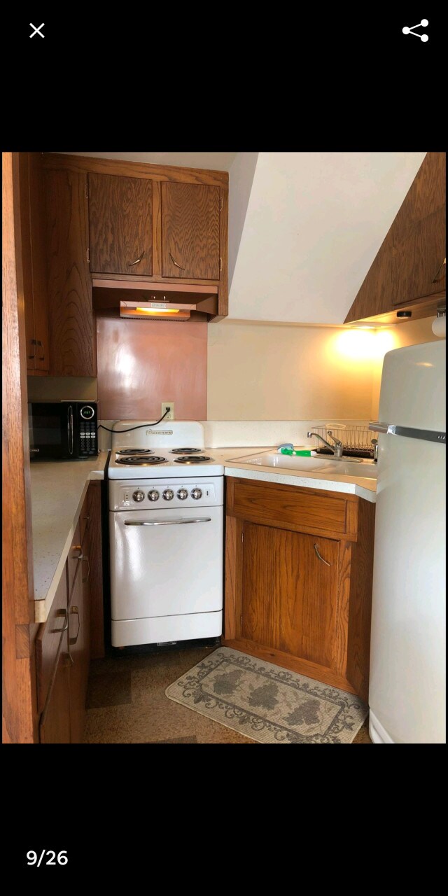 Building Photo - Private Guest Apartment