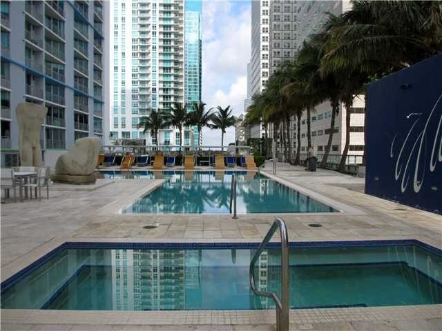 Building Photo - 325 S Biscayne Blvd