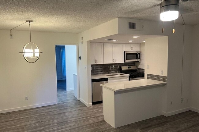 Interior Photo - Oasis in the City