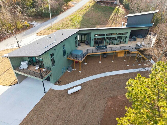 Building Photo - 8691 Rambo North Rd