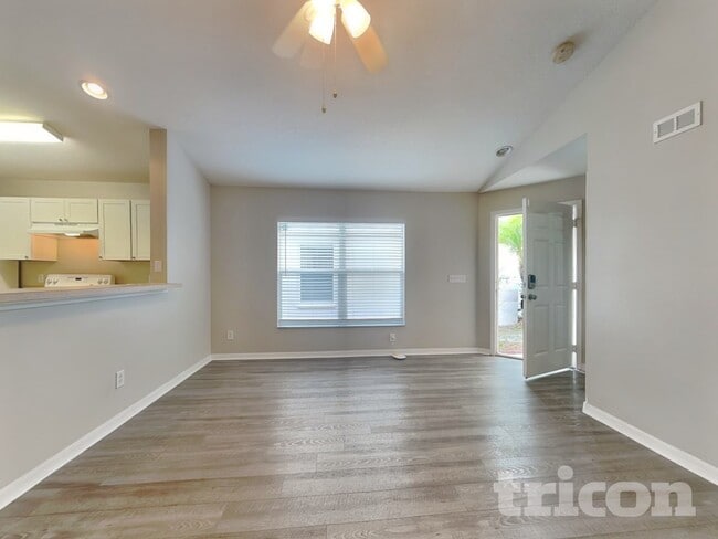 Foto del edificio - 7526 Oxford Garden Cir