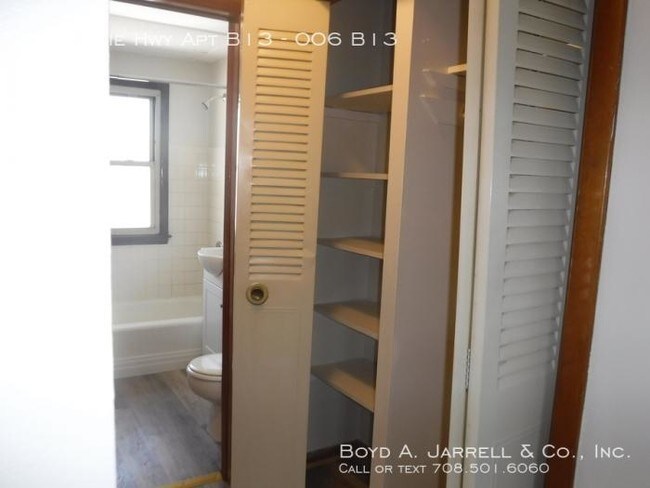 Building Photo - 1 bedroom in Chicago Heights IL 60411