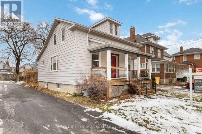 Building Photo - 23 Mitchell St