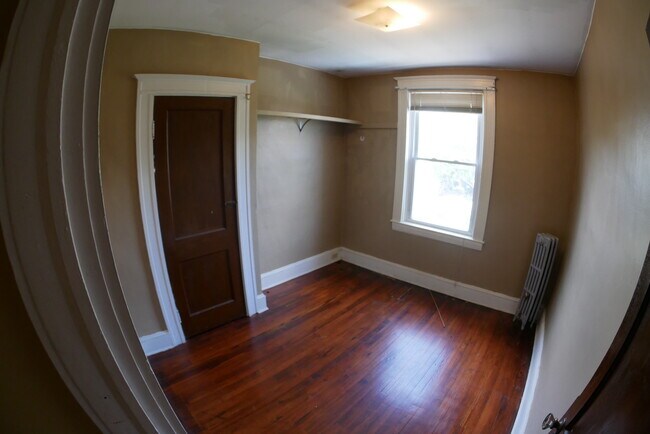 Rear BR - 814 WEST 32ND STREET