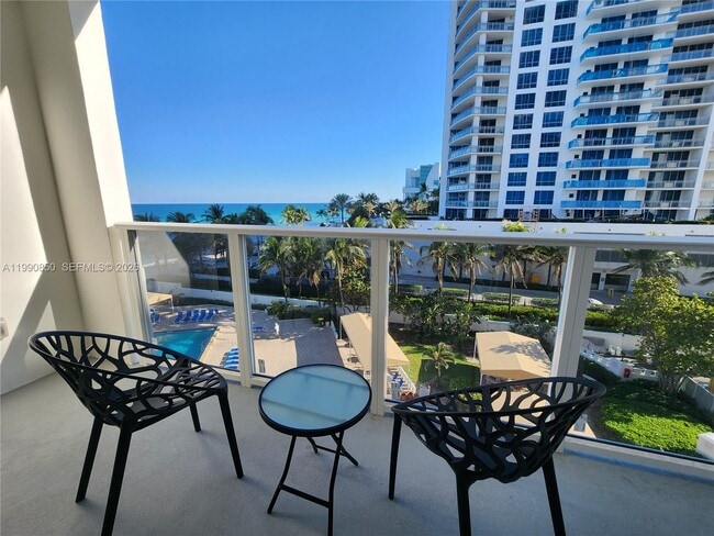 Building Photo - 3505 S Ocean Dr