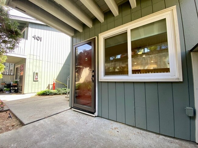Foto del edificio - Renovated Pet-Friendly STUDIO with Full Ki...