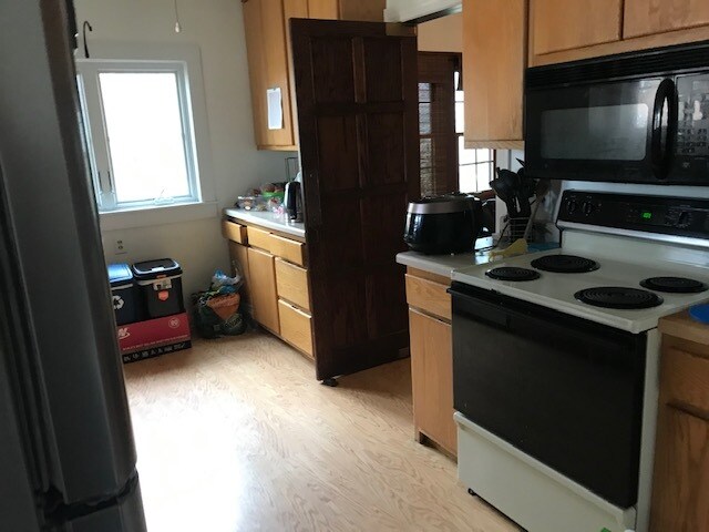 Cocina - 2226 Kendall Avenue