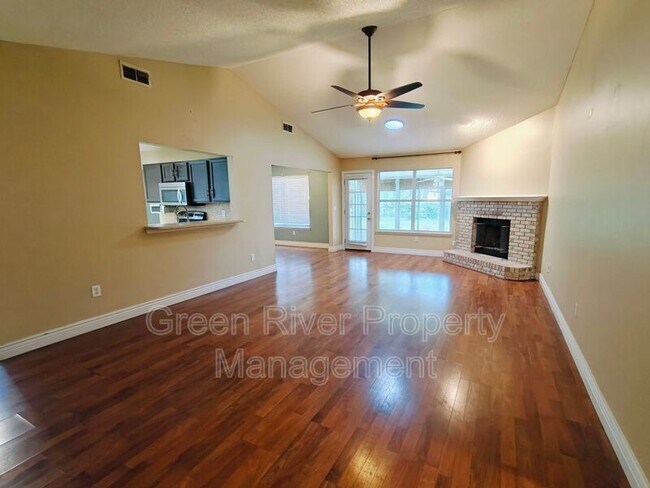 Building Photo - 1845 Weston Cir