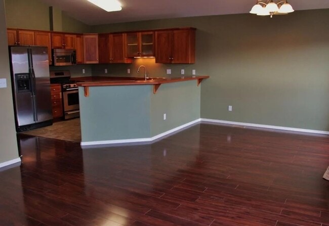 Building Photo - 11649 Birch Knoll Loop