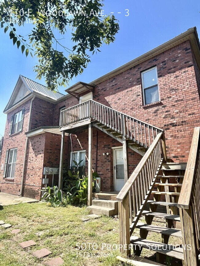 Foto del edificio - 110 E Woodlawn Ave