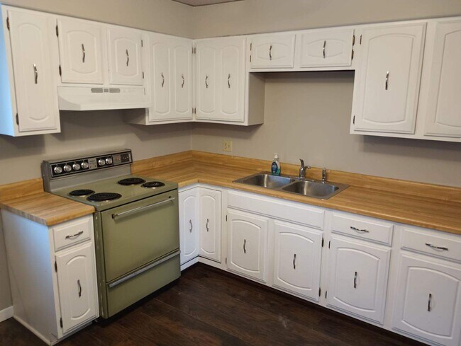 Foto del edificio - 711 Vulcan St