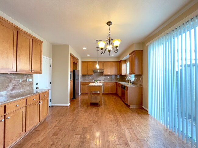 Building Photo - 5926 Hillbrook Pl