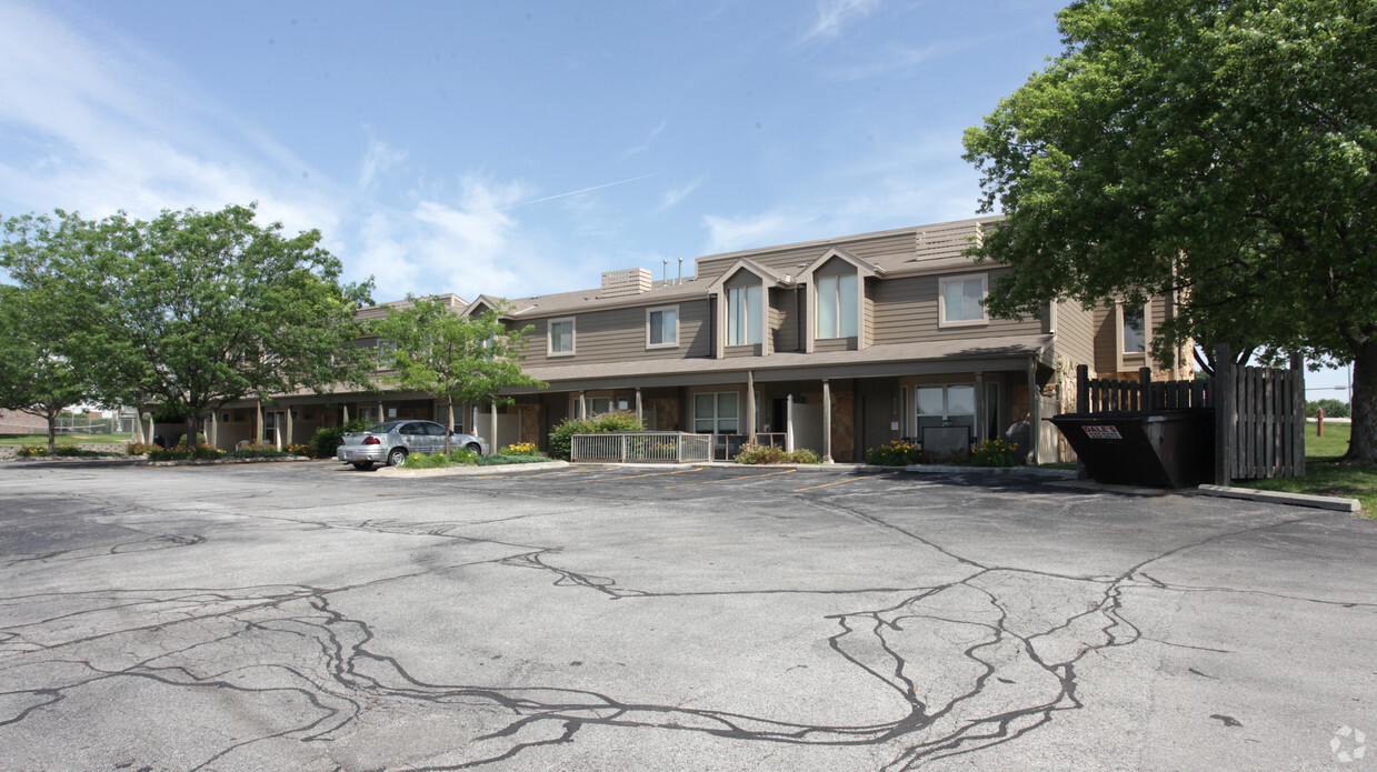 Primary Photo - Thomasville Apartments